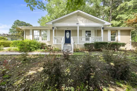 1201 Pond St, Cary, NC 27511