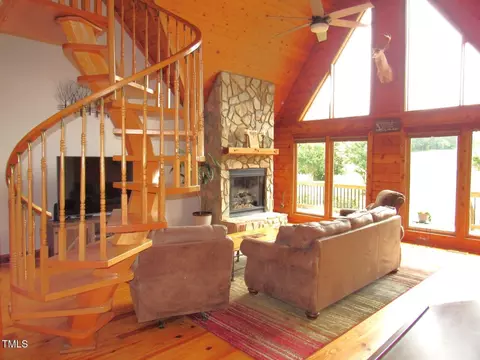 1159 Flemingtown Rd, Henderson, NC 27537