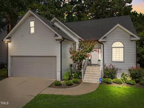2104 Longwood Dr, Raleigh, NC 27612