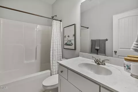 Bath - 110 Thunder Ridge Dr, Garner, NC 27529 photo 2 of 3