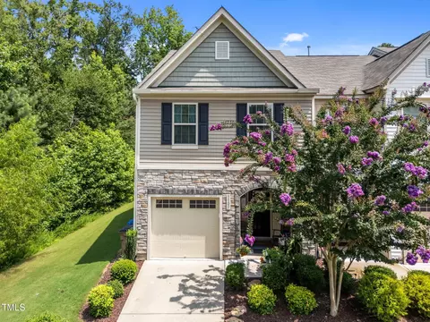 3801 Windsnap Dr, Wake Forest, NC 27587
