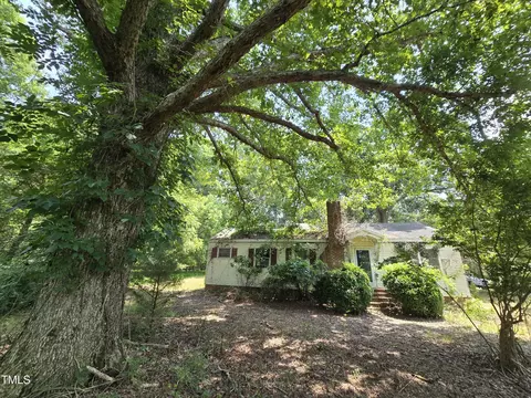8564 Crutchfield Road Rd, Snow Camp, NC 27349