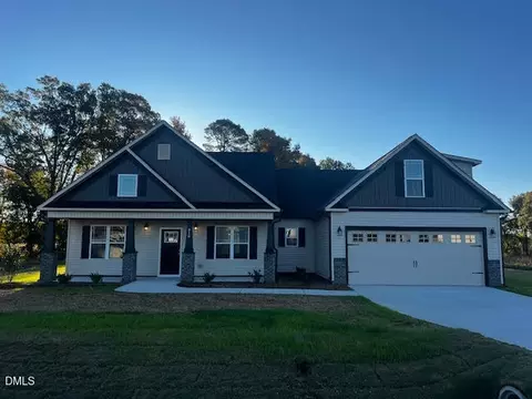 810 Olive Branch Dr, Smithfield, NC 27577