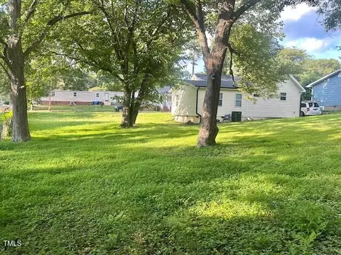 528 E Nelson Ave, Wake Forest, NC 27587 photo 3