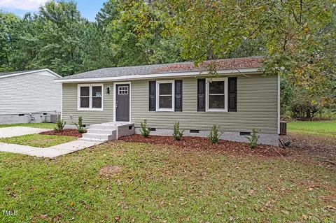 1209 Freeman Dr, Sanford, NC 27330