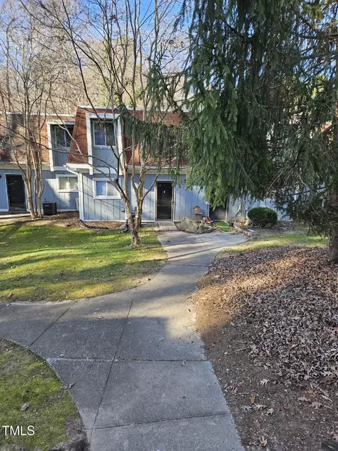 7030 Longstreet Dr #A, Raleigh, NC 27615