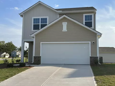 208 Swift Park Dr, Zebulon, NC 27597