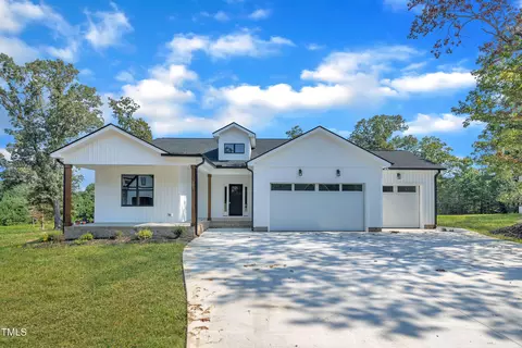 297 Dry Branch Dr, Kenly, NC 27542