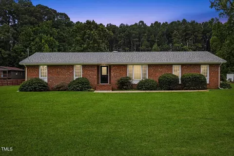 482 Hinnant Rd, Selma, NC 27576