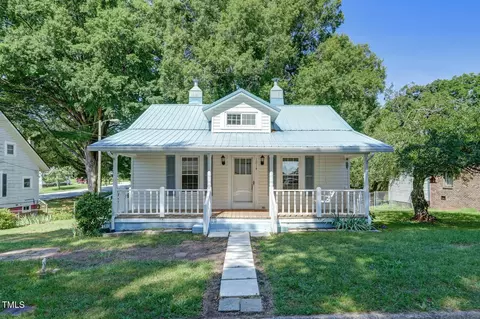 1014 Walnut St, Reidsville, NC 27320