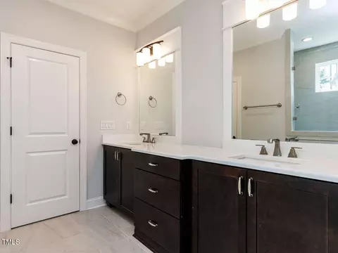 Bath - 3601 Carole Ct, Wake Forest, NC 27587 photo 3 of 9