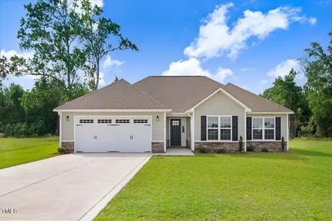 211 Talton Estates Dr, Pikeville, NC 27863
