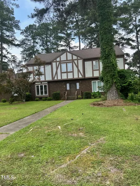 1800 Windsor Rd, Kinston, NC 28504