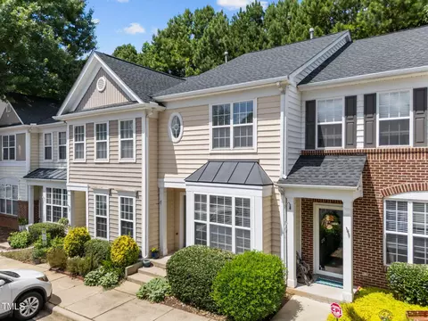 8253 City Loft Ct, Raleigh, NC 27613