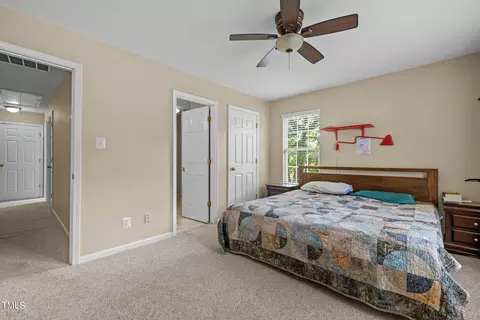 5300 Eolian Ct, Raleigh, NC 27607 photo 6