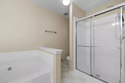 5300 Eolian Ct, Raleigh, NC 27607 photo 8