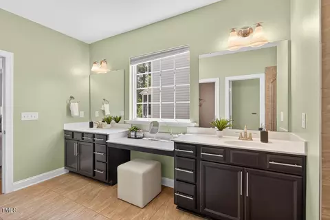Bath - 135 Shadow Hawk Dr, Durham, NC 27713 photo 2 of 5