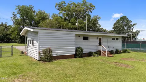 Exterior - 603 E Hill St, Benson, NC 27504 photo 1 of 2