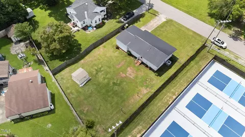 View/Area - 603 E Hill St, Benson, NC 27504 photo 2 of 3