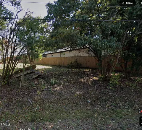 610 Raynor St, Durham, NC 27703 photo 2