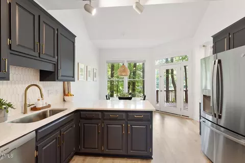 Kitchen - 116 Agassi Ct, Cary, NC 27511 photo 4 of 5
