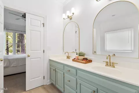 Bath - 116 Agassi Ct, Cary, NC 27511 photo 2 of 4