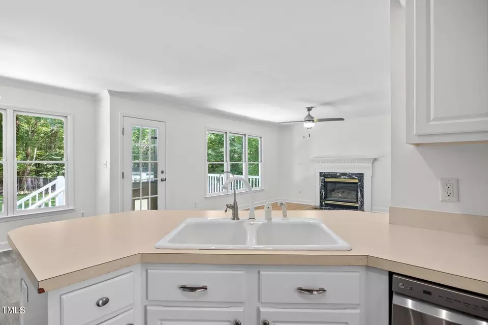 Kitchen - 18 Indian Pipe Trl, Bahama, NC 27503 photo 2 of 7