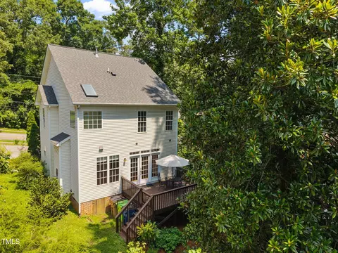 Exterior - 524 Gardner St, Raleigh, NC 27607 photo 9 of 11