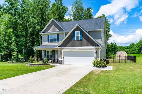 Exterior - 123 Trapper Pl, Benson, NC 27504 photo 2 of 12