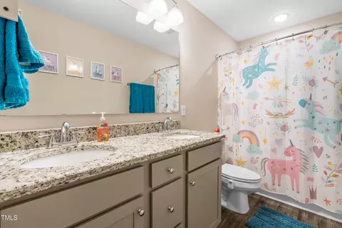 Bath - 123 Trapper Pl, Benson, NC 27504 photo 3 of 3