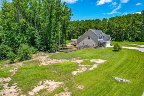 Exterior - 123 Trapper Pl, Benson, NC 27504 photo 11 of 12