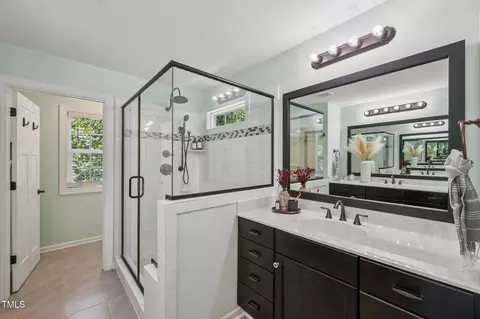 Bath - 137 Baldwin Dr, Durham, NC 27712 photo 2 of 5