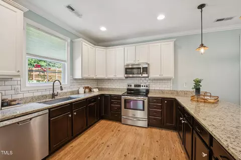 Kitchen - 137 Baldwin Dr, Durham, NC 27712 photo 2 of 2