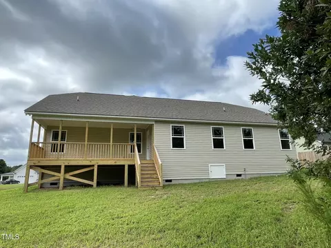 Exterior - 305 Touchdown Way, Benson, NC 27504 photo 4 of 4