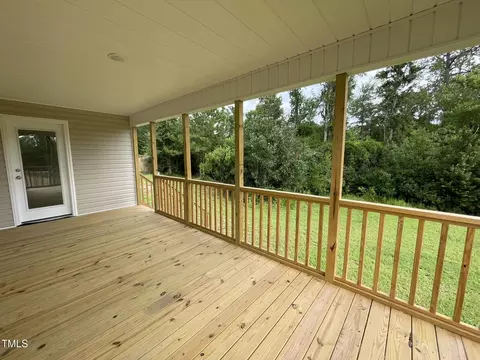 Exterior - 305 Touchdown Way, Benson, NC 27504 photo 2 of 4