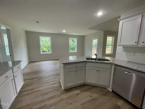 Kitchen - 305 Touchdown Way, Benson, NC 27504 photo 4 of 4