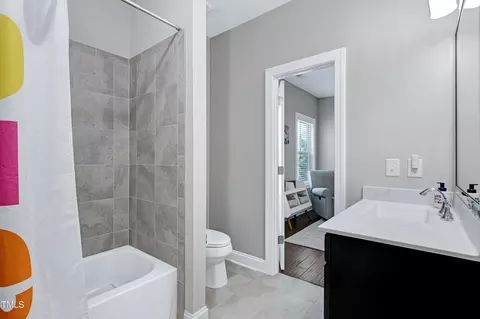 Bath - 3405 Ogle Dr, Cary, NC 27518 photo 7 of 9