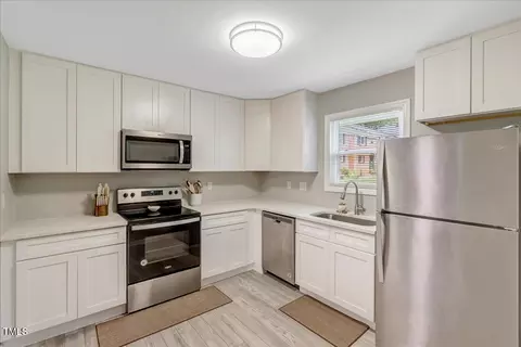 6437 New Market Way, Raleigh, NC 27615