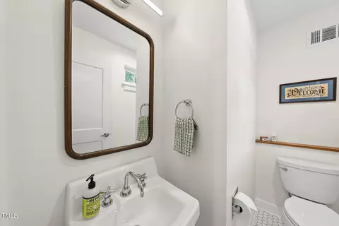 Bath - 1312 Dixie Trl, Raleigh, NC 27607 photo 5 of 5