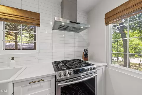 Kitchen - 1312 Dixie Trl, Raleigh, NC 27607 photo 4 of 4