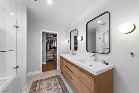 Bath - 1312 Dixie Trl, Raleigh, NC 27607 photo 3 of 5