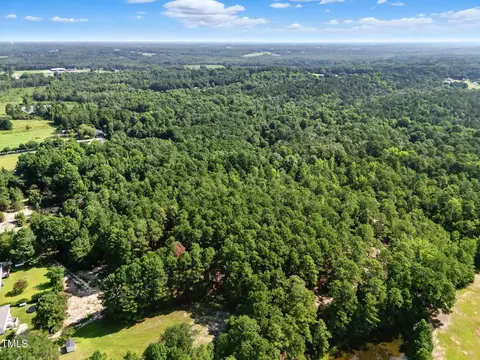 2 Benson Hardee Road, Benson, NC 27504 photo 12