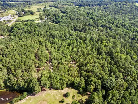 2 Benson Hardee Road, Benson, NC 27504 photo 14