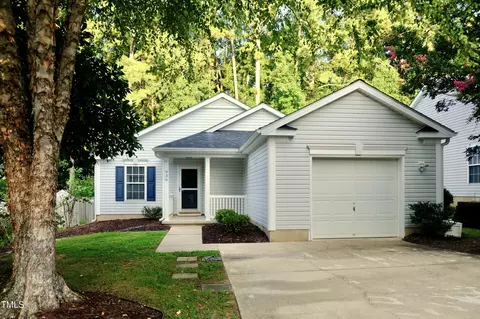 936 Homestead Park Dr, Apex, NC 27502