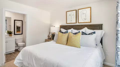 Bedroom - 165 Holmes Corner Dr, Smithfield, NC 27577 photo 2 of 5