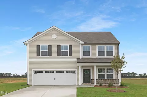 517 W Brocklyn St #63, Benson, NC 27504