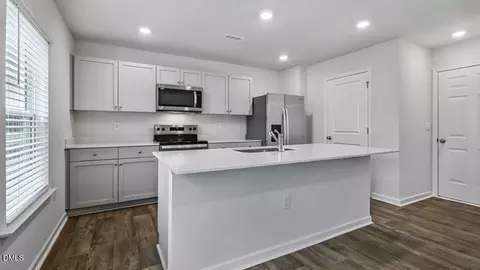 174 Oak Barrel Rd, Smithfield, NC 27577 photo 7