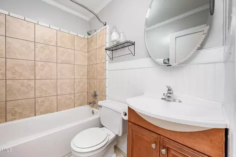 Bath - 1719 James St, Durham, NC 27707 photo 1 of 1