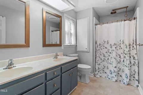 Bath - 6600 Willow Chase Dr, Willow Spring, NC 27592 photo 3 of 5