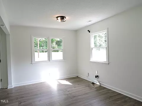 Dining - 1620 Riddle Rd, Durham, NC 27713 photo 1 of 1